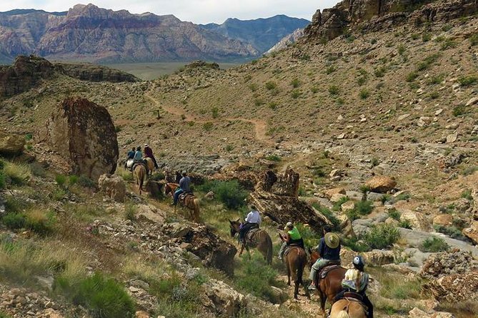 2-Hour Horseback Riding through Red Rock Canyon - The views, the horses, and the small-group feel