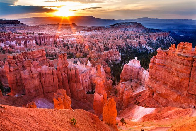 3-Day Tour: Zion, Bryce Canyon, Monument Valley and Grand Canyon - Four parks, one big loop from Las Vegas