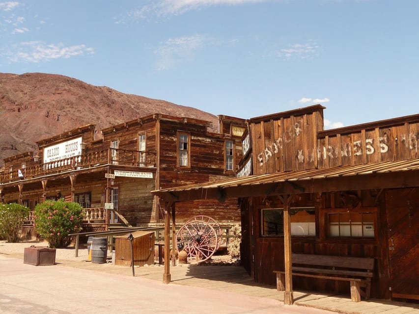 Around Las Vegas Tour VIP Small Group tour From Las Vegas - Boulder City: a hotel with a dam-building story