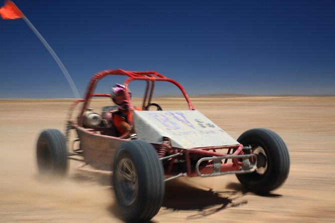 ATV Tour and Dune Buggy Chase Dakar Combo Adventure from Las Vegas - A picnic stop beneath the Valley of Fire rocks