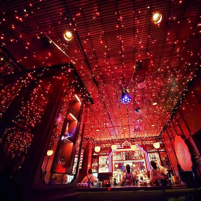 Bars Unknown: The Las Vegas Strip Bar Crawl - A social outing, not just a list of bars