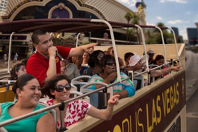 Big Bus Las Vegas: Hop-On Hop-Off Sightseeing Bus Tour - Stops 6 and 7: Resorts World and Treasure Island