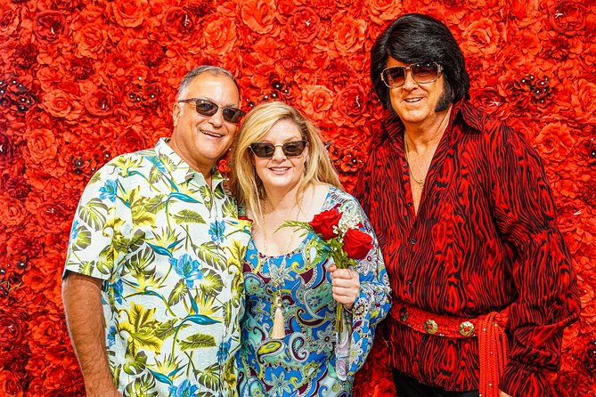 Elvis Wedding at The Little Vegas Chapel - The ceremony, songs, and personal touches