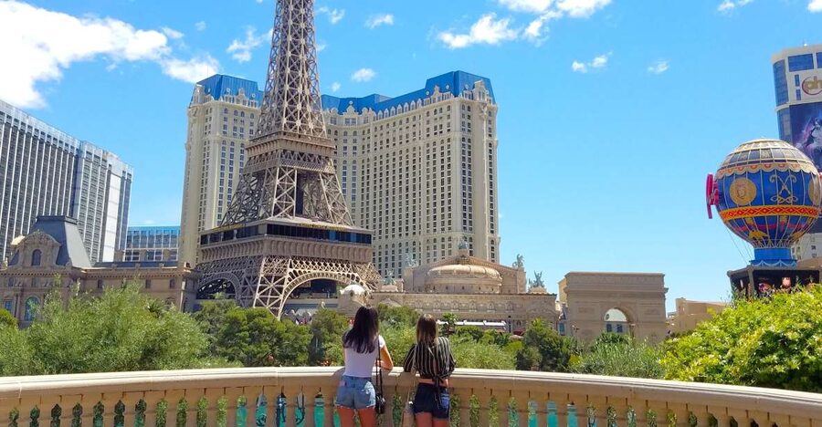 Explore Must-See Spots: Las Vegas Strip Walking Tour - At a glance