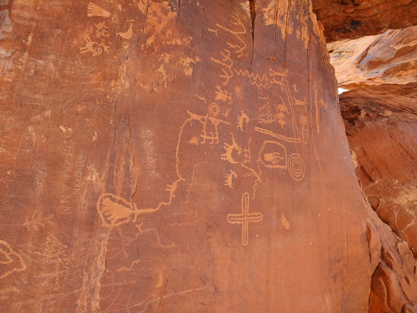 From Las Vegas: Valley of Fire Small Group Tour - A desert change of pace, close to Las Vegas