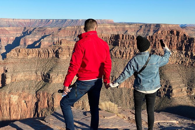 Grand Canyon + Hoover Dam View + WiFi (Skywalk/lunch options) - Eagle Point and the Skywalk: dramatic, but optional
