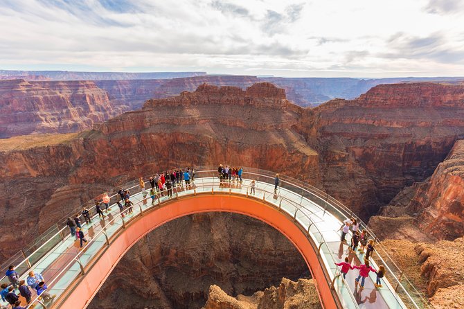 Grand Canyon West, Hoover Dam Stop, Breakfast, Lunch & Skywalk - Leaving Las Vegas before the city wakes