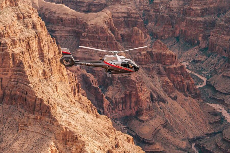 Grand Canyon West: West Rim Helicopter Tour with Landing - The descent to the canyon floor