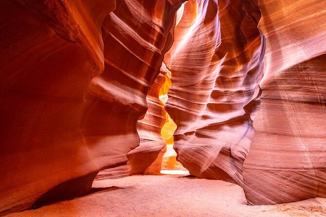 Guided Antelope Canyon & Horseshoe Bend Day Tour from Las Vegas - Key points before you book