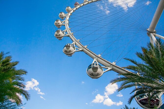 Happy Half Hour on The High Roller at The LINQ - Drinks, conversation, and the cabin atmosphere