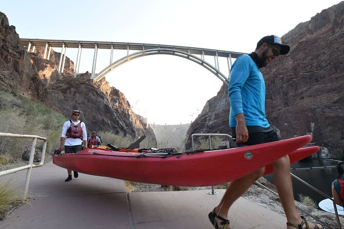 Hoover Dam & Hot Springs Kayak Tour with Lunch & Expert Guide - Wildlife and changing canyon views