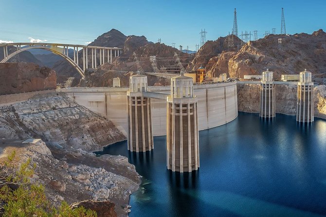 Hoover Dam Inside Tour from Las Vegas, WiFi - Inside Hoover Dam: Generators, Tunnels, and Visitor Center