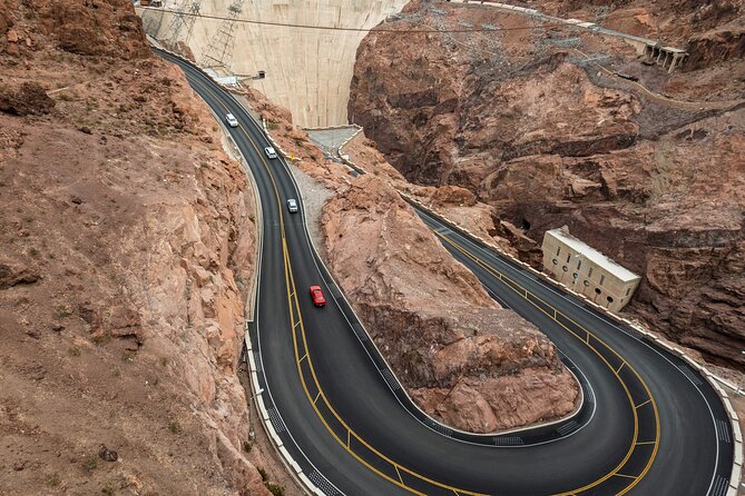 Hoover Dam Tour from Las Vegas with Hot Breakfast - Breakfast makes the early start easier