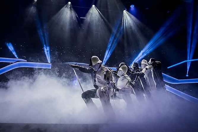 Jabbawockeez at the MGM Grand Hotel and Casino - Choosing a seat for the best view