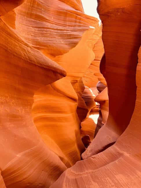 Las Vegas: Antelope Canyon and Horseshoe Bend Day Trip - Lunch, water, and the small comforts