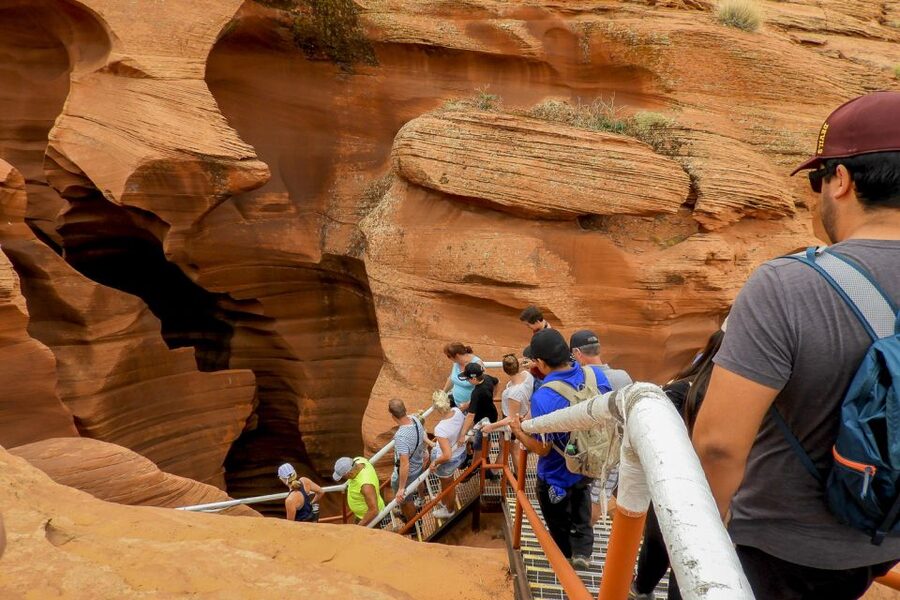 Las Vegas: Antelope Canyon & Horseshoe Bend Tour with Pickup - FAQ