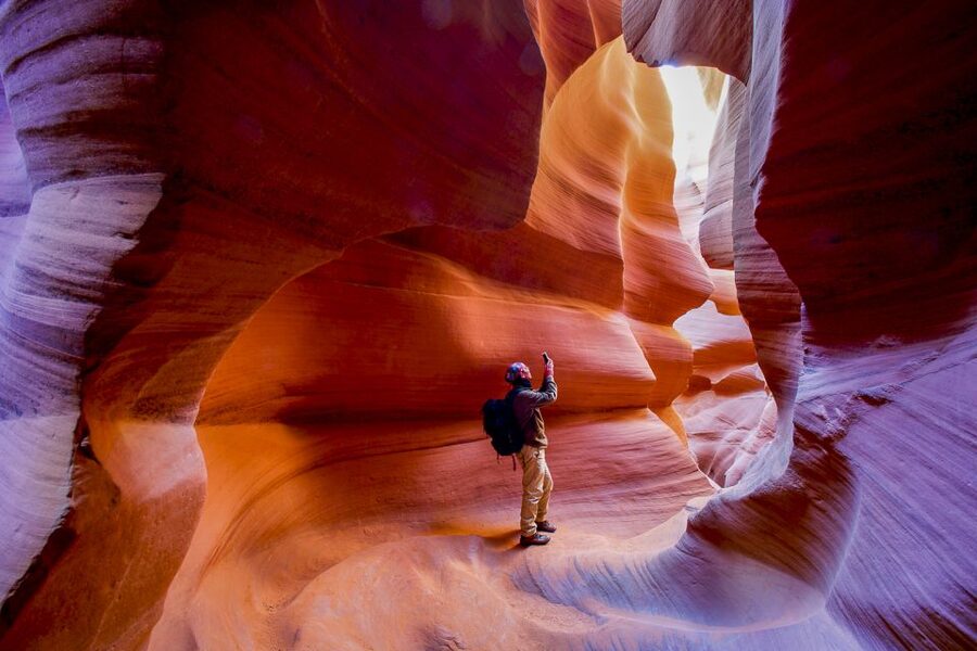 Las Vegas: Antelope Canyon & Horseshoe Bend Tour with Pickup - Choosing between Lower Antelope and Canyon X