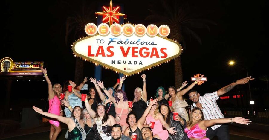 Las Vegas: Club Crawl by Party Bus w/ Free Drinks - The party bus is part of the attraction