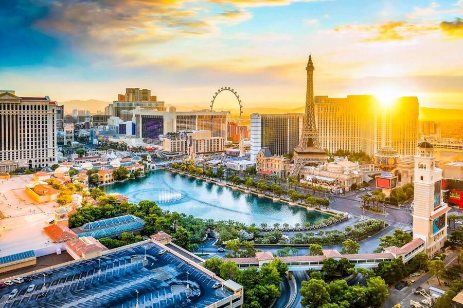 Las Vegas: Eiffel Tower Viewing Deck Entrance Ticket - The Strip From 460 Feet Up