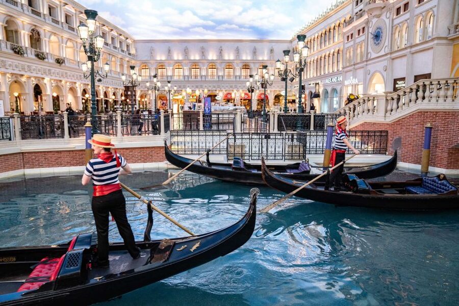 Las Vegas: Entry to Madame Tussauds with a Gondola Cruise - Make the wax museum your main event