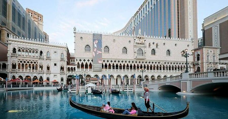 Las Vegas: Entry to Madame Tussauds with a Gondola Cruise - Take the voucher to the Venetian’s outdoor canal