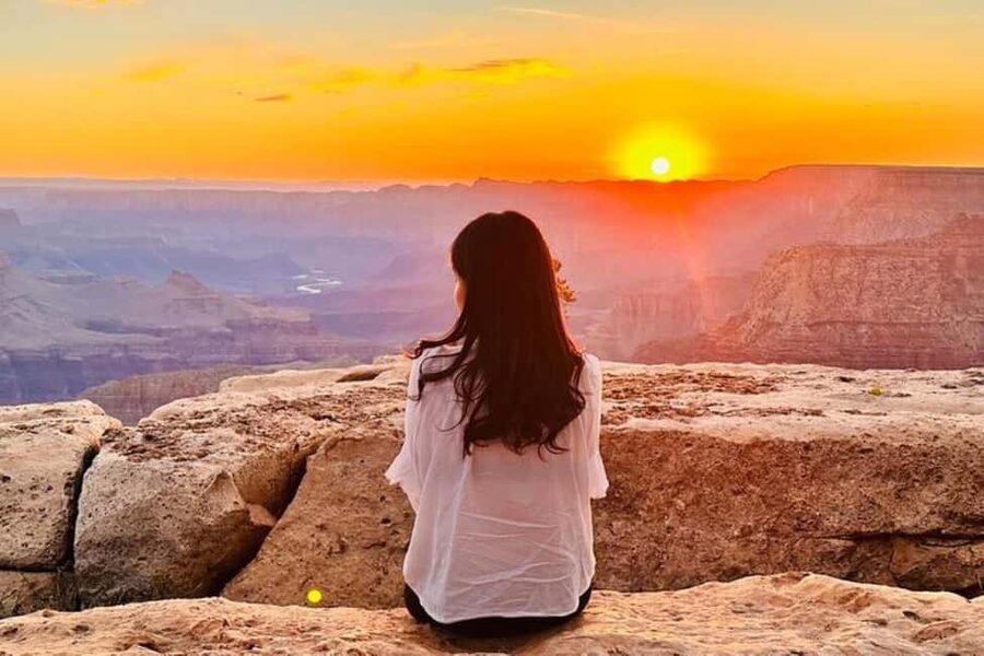 Las Vegas > Grand Canyon Sunrise + Antelope + Horseshoe Bend - Walking Antelope Canyon With a Navajo Guide