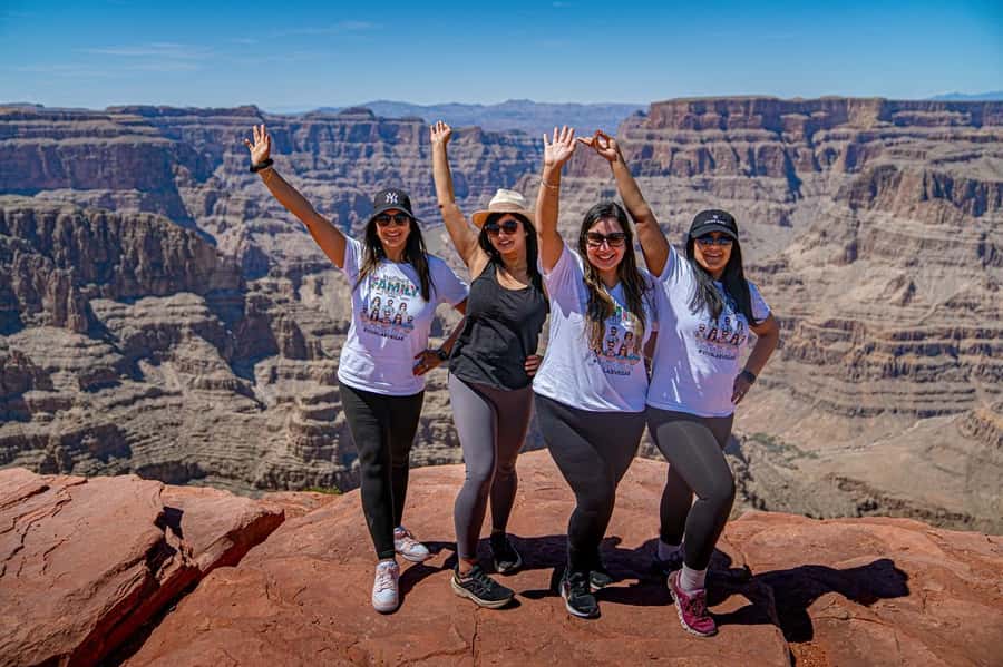 Las Vegas: Grand Canyon West, Hoover Dam & Optional Skywalk - From Las Vegas neon to canyon country