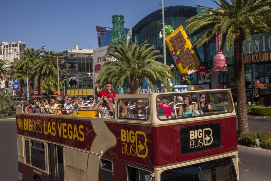 Las Vegas: Hop-on Hop-off Sightseeing Tour by Open-Top Bus - Fremont Street and the night ride
