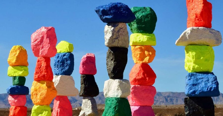 Las Vegas: Mojave Desert, 7 Magic Mountains, Vegas Sign Tour - From casino lights to Mojave color