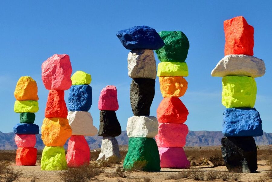 Las Vegas: Mojave, Red Rock Sign and 7 Magic Mountains Tour - Who will enjoy this trip most