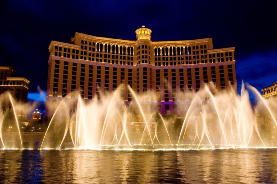Las Vegas: Night City Tour with Hotel Pickup - Who will get the most from it?