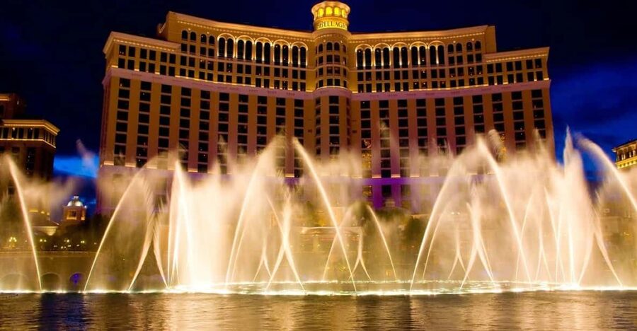 Las Vegas: Night City Tour with Hotel Pickup - Vegas by night, without planning every stop