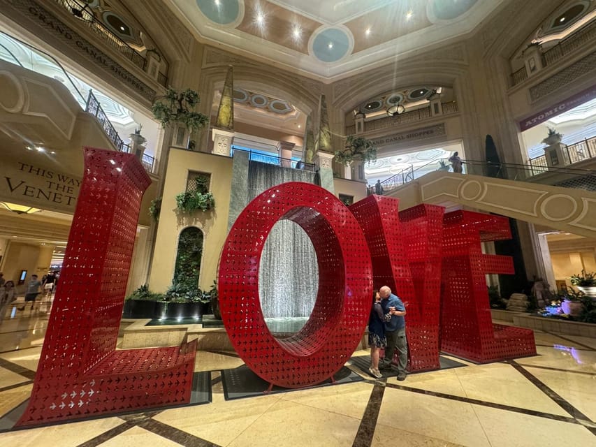 Las Vegas: Night City Tour with Hotel Pickup - Bellagio fountains to close the evening