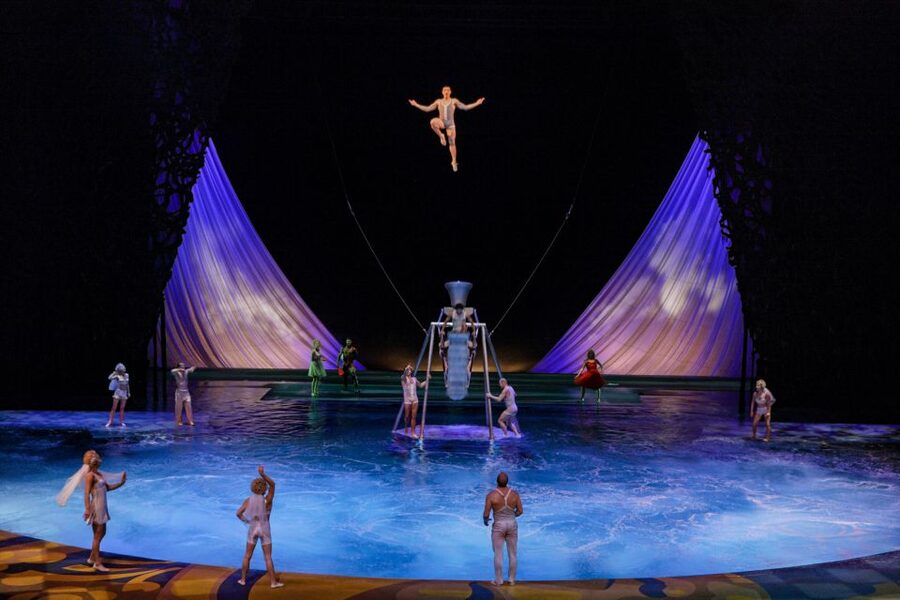 Las Vegas: “O” by Cirque du Soleil at Bellagio - What the performers bring