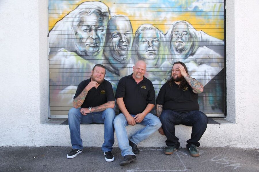 Las Vegas: Pawn Stars, Counts Kustoms, Shelby American Tour - Gold & Silver Pawn Shop: the familiar storefront, minus the TV edit