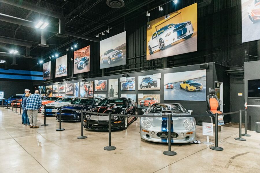 Las Vegas: Shelby, Counts Kustoms & WelderUp Car Garage Tour - Four hours from the Strip to the garages