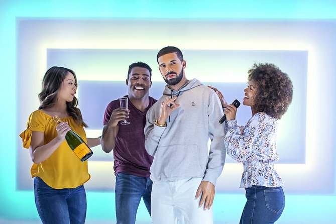 Las Vegas Super Saver: Madame Tussauds with Gondola Boat Ride - Start at the museum, even if you want the boat most