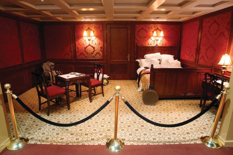 Las Vegas: Titanic Artifact Exhibition at the Luxor Hotel - See the cabins and the Grand Staircase