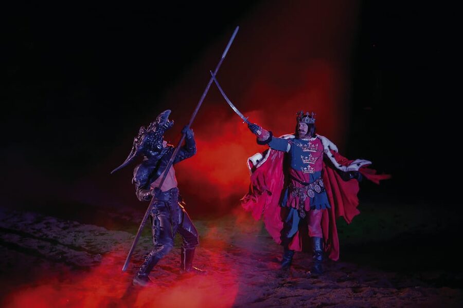 Las Vegas: Tournament of Kings Show at Excalibur - Dinner, served without forks