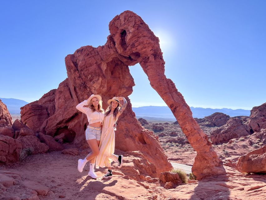 Las Vegas: Valley of Fire and Red Rock Canyon Day Trip - A final look at Red Rock Canyon