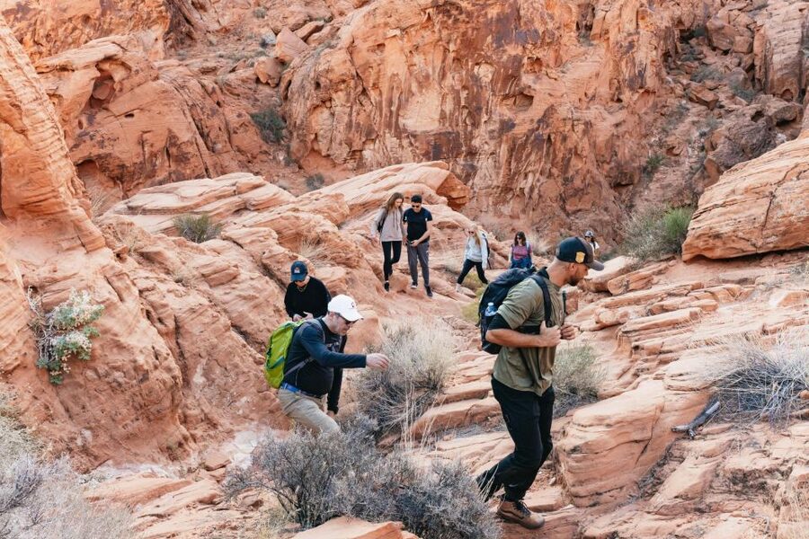 Las Vegas: Valley of Fire Guided Hike with Drinks and Snacks - Leaving the Strip for red rock country
