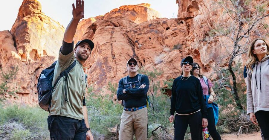 Las Vegas: Valley of Fire Guided Hike with Drinks and Snacks - Choosing a route that fits your legs