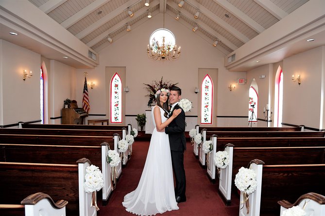 Las Vegas Wedding at A Special Memory Wedding Chapel - Should you book it?
