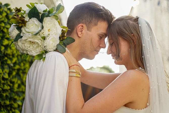 Las Vegas Wedding at The Little Vegas Chapel - Sort out the Nevada marriage license first