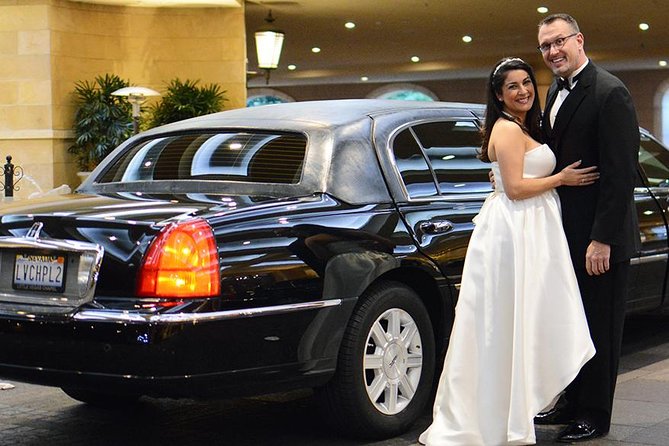 Las Vegas Wedding at The Little Vegas Chapel including Limousine Transportation - Timing, requests, and the no-refund rule