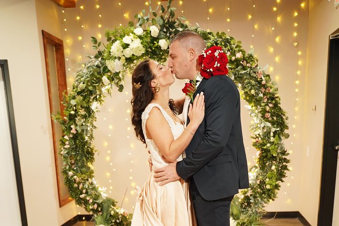 Las Vegas Wedding at The Little Vegas Chapel including Limousine Transportation - Who will appreciate this chapel package