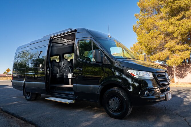 Los Angeles and Hollywood Small Group Day Tour from Las Vegas - Beverly Hills: a photo stop, not a shopping day