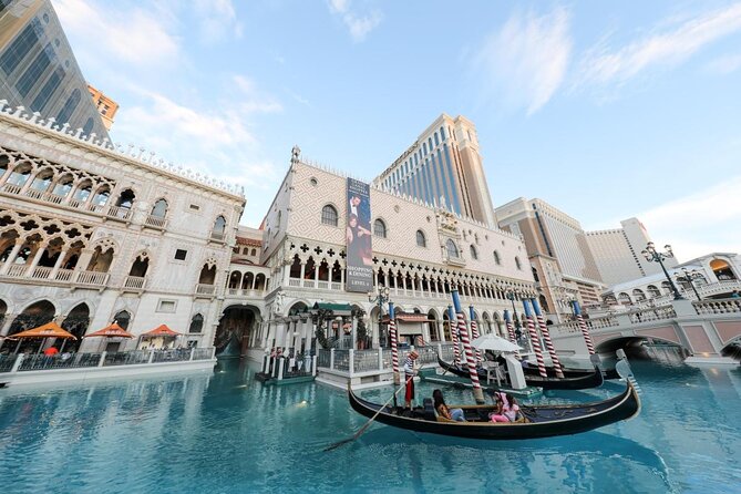 Must-See Spots Vegas Strip Walking Tour - Start at The Palazzo, where Vegas turns the volume up