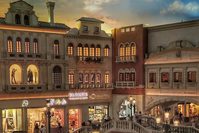 Must-See Spots Vegas Strip Walking Tour - Cromwell and Grand Bazaar Shops: short stops, useful pointers
