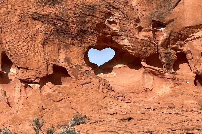 Private Valley of Fire Hiking and Sightseeing Adventure - Starting before the desert heats up